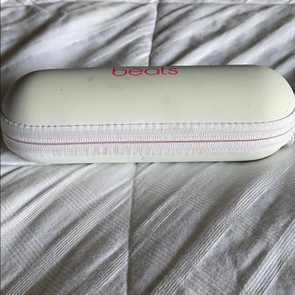 Beats by Dre. Pill speaker - Picture 5 of 6